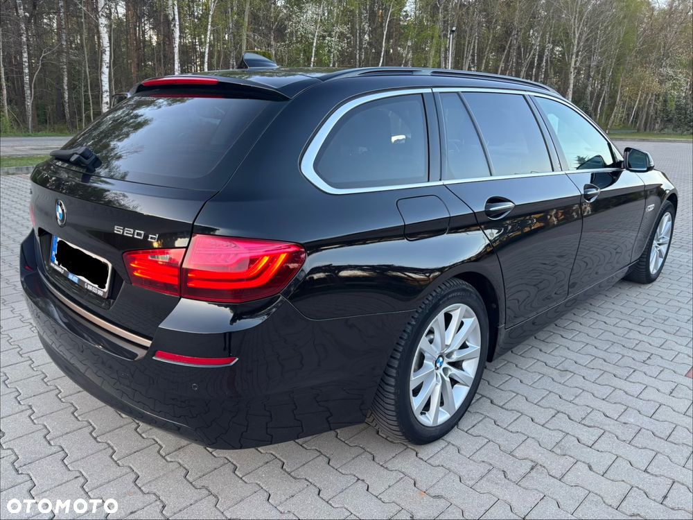 BMW Seria 5 520d xDrive Luxury Line - 7
