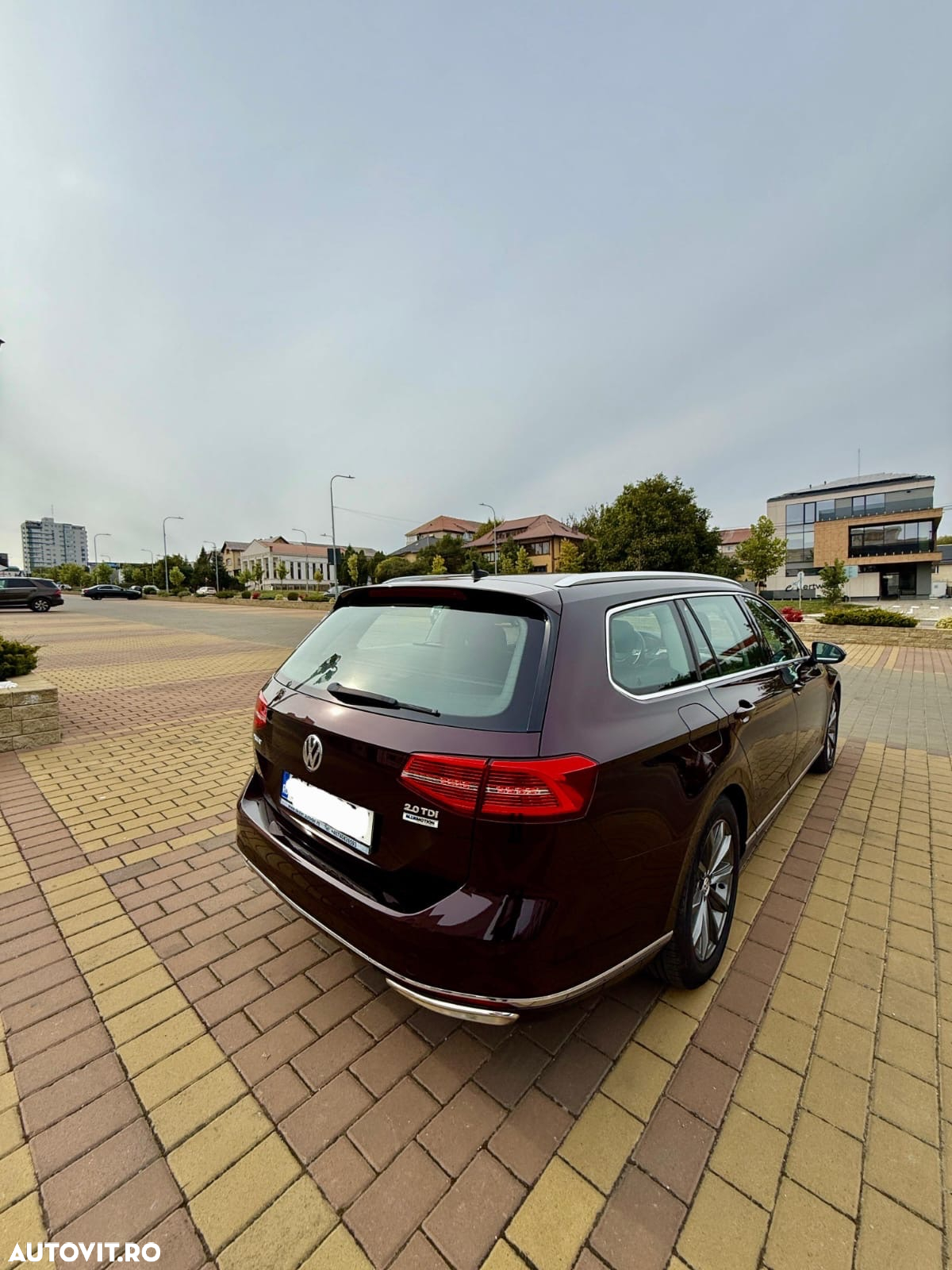 Volkswagen Passat Variant 2.0 TDI DSG Highline - 9