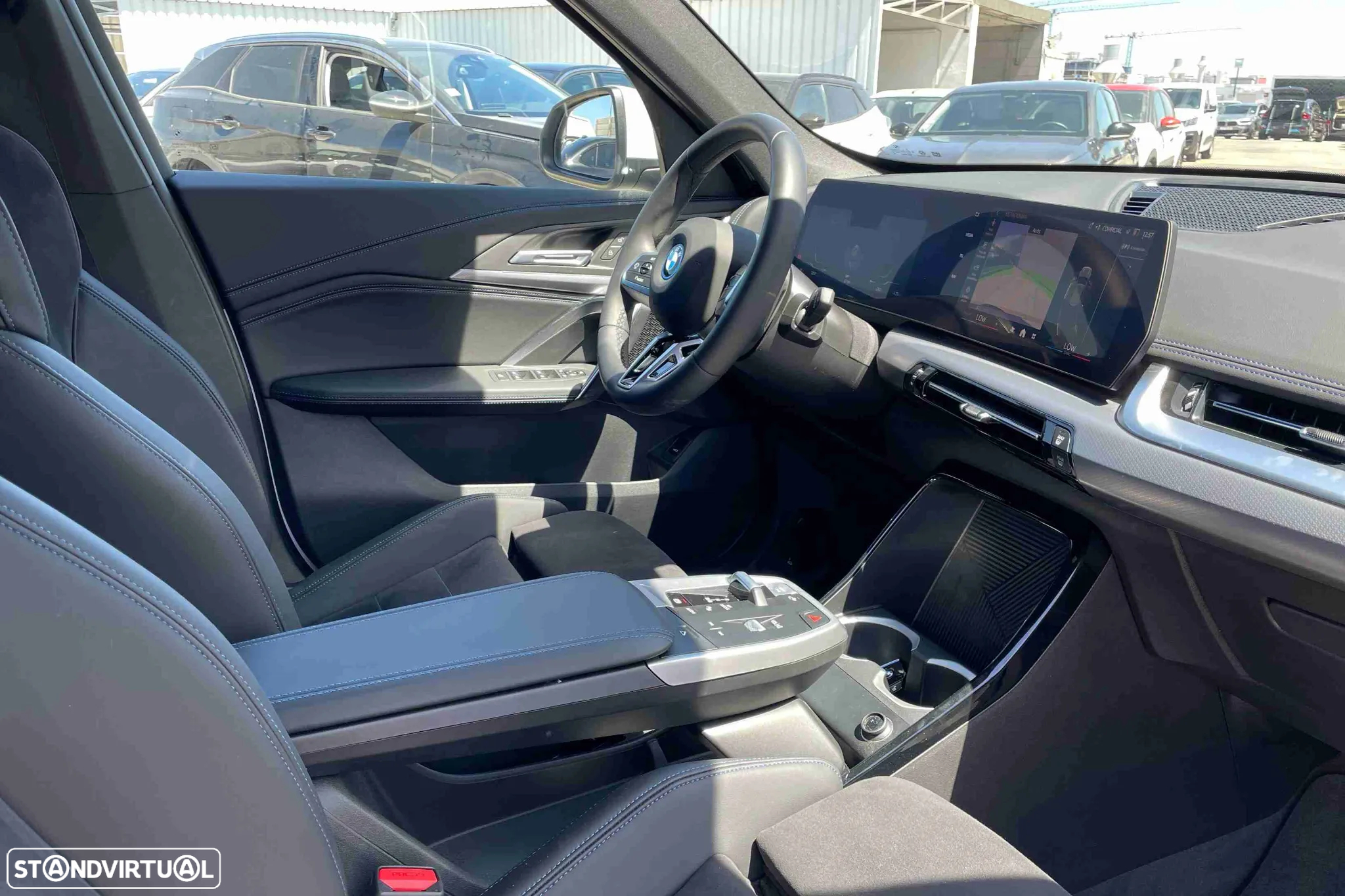 BMW iX1 xDrive30 Pack Desportivo M - 9