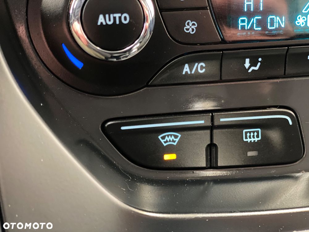 Ford Kuga 2.0 TDCi 4x4 Individual - 28