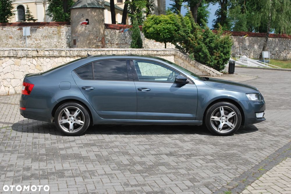 Skoda Octavia 1.8 TSI Edition - 8
