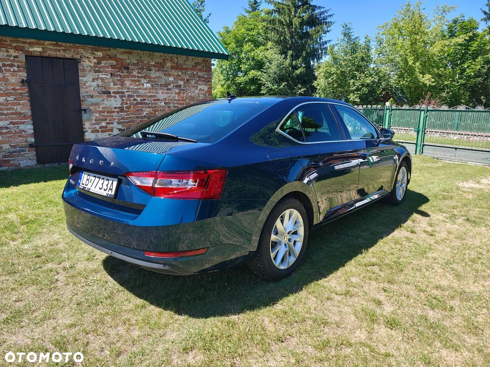 Skoda Superb 2.0 TSI Ambition DSG - 14