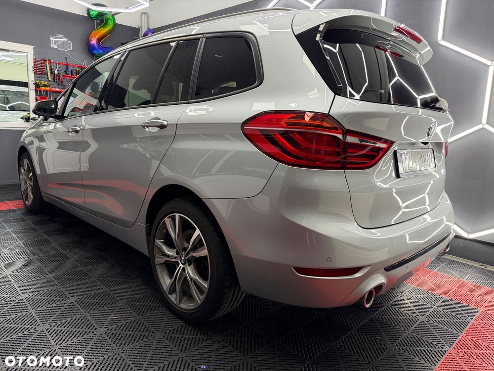 BMW Seria 2 220d xDrive Sport Line sport - 7