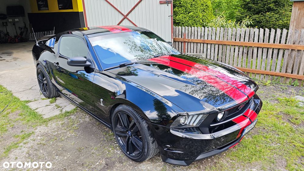 Ford Mustang - 1