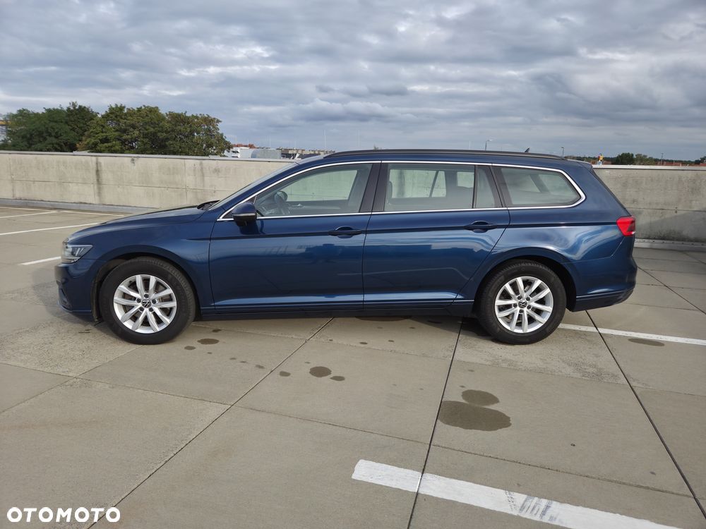 Volkswagen Passat - 17