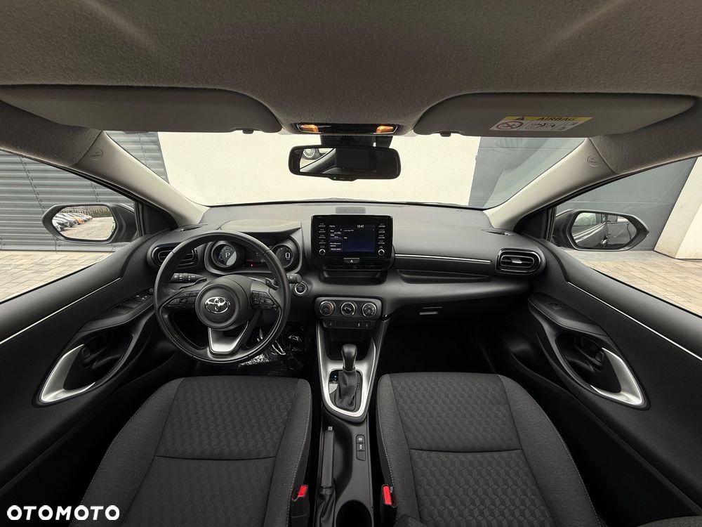 Toyota Yaris 1.5 VVT-iE Team Deutschland - 7