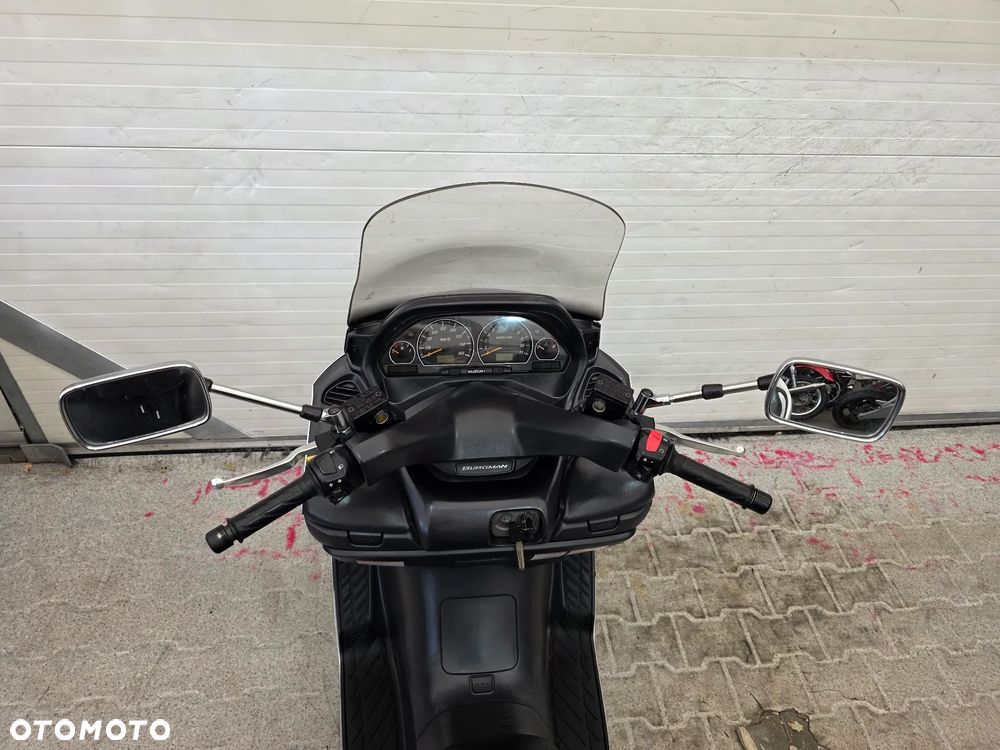 Suzuki Burgman - 24
