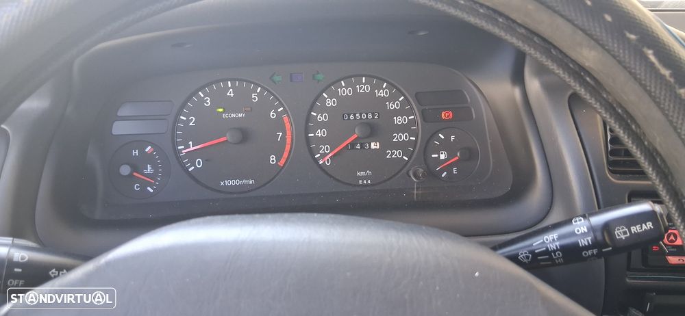 Toyota Corolla Hatchback 1.3 XLi - 8