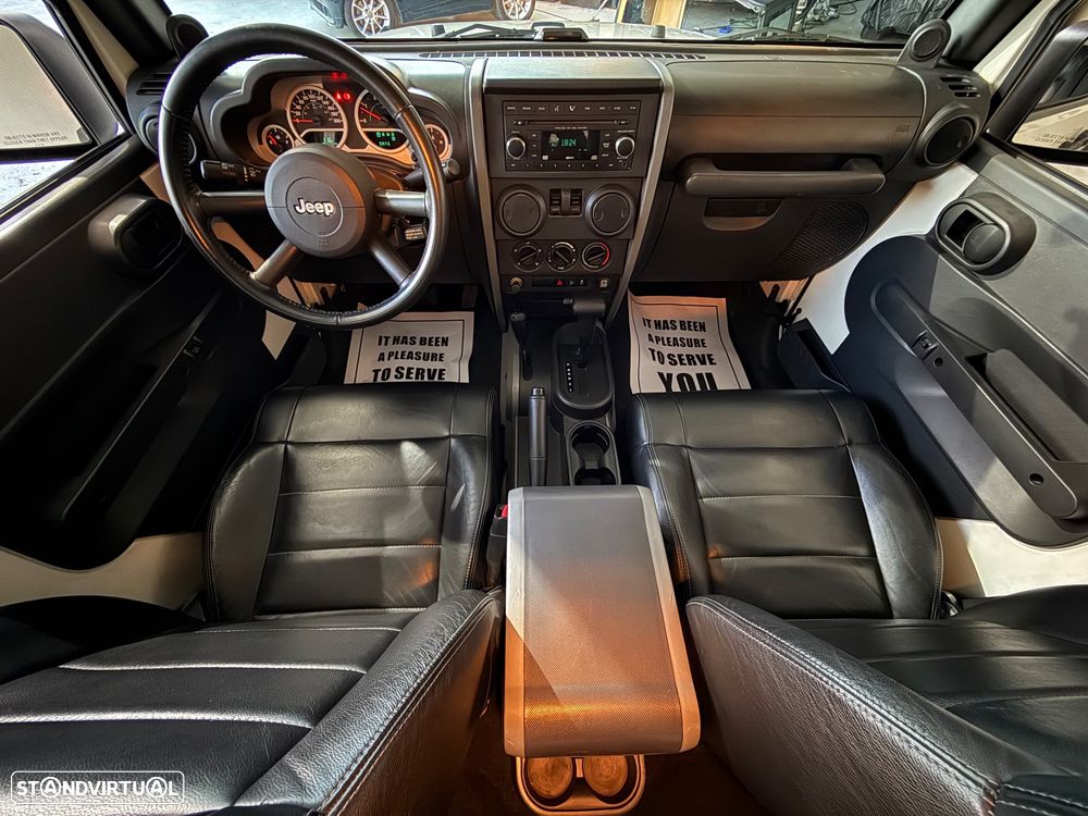 Jeep Wrangler 2.8 CRD ATX Sport - 45