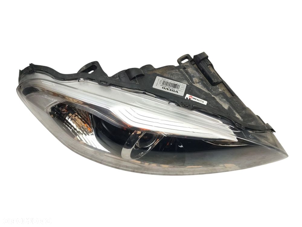 LAMPA PRAWY PRZÓD VOLVO XC60 I LIFT (2013-2017) 2.4 D4 190KM 31698809 - 6