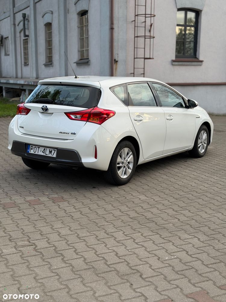 Toyota Auris - 4