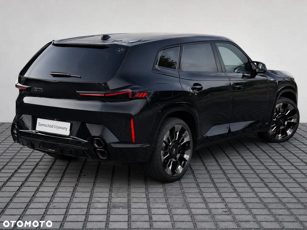 BMW XM - 5