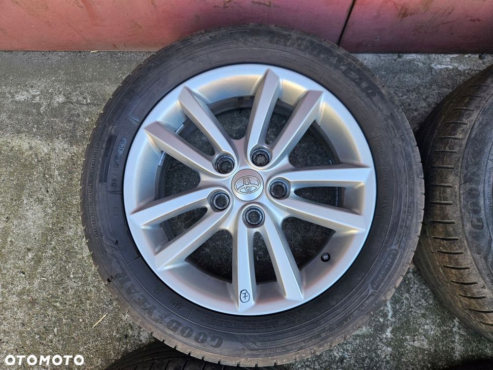 TOYOTA AURIS COROLLA E 15 KOŁA FELGI ALUMINIOWE 16 - 2