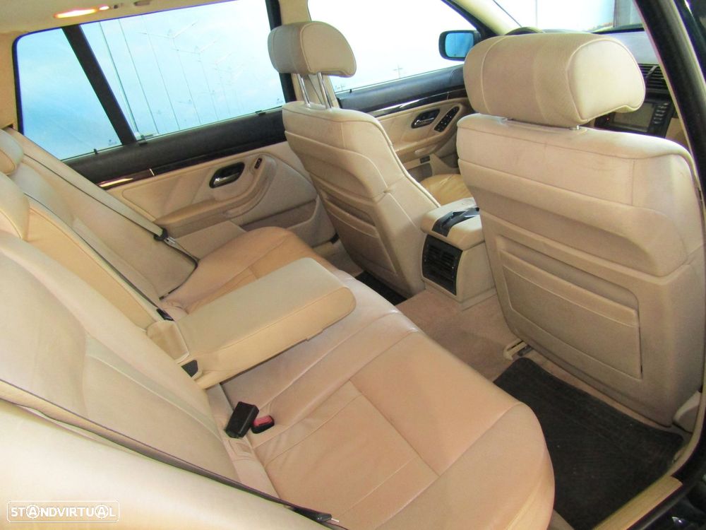 BMW 530 dA Touring — fotografia 13
