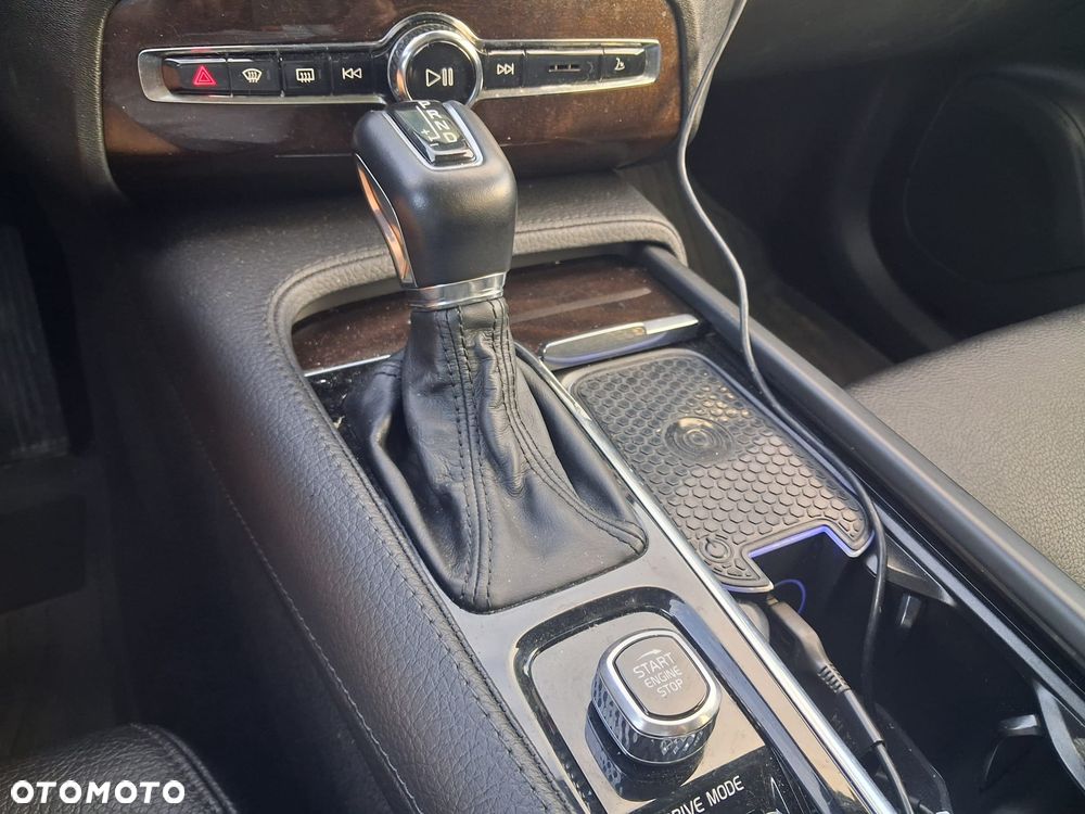 Volvo XC 90 T6 AWD Momentum 7os - 16