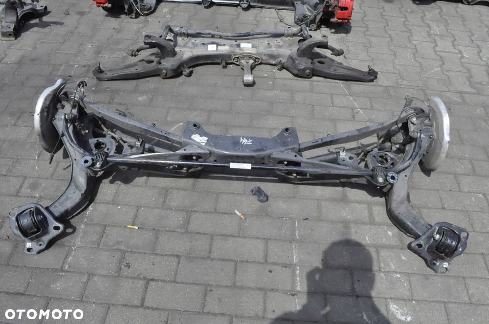 BMW F39 F44 F46 F48 1.5 136KM 2.0 16V 192KM ZAWIESZENIE BELKA TYŁ 6851560 - 1