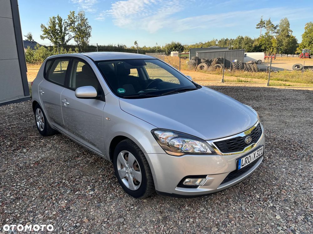 Kia Ceed 1.4 Comfort + - 5