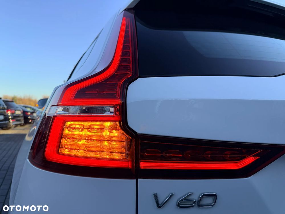 Volvo V60 B3 B Momentum Pro - 27