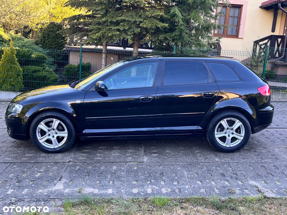 Audi A3 Sportback - 12
