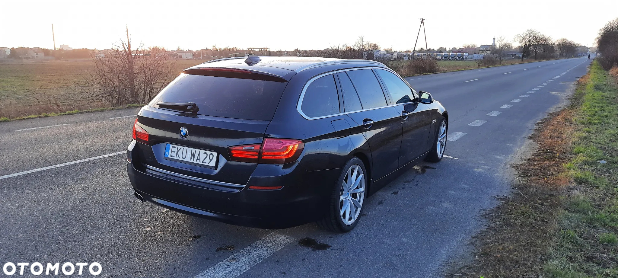 BMW Seria 5 525d Touring Luxury Line - 4