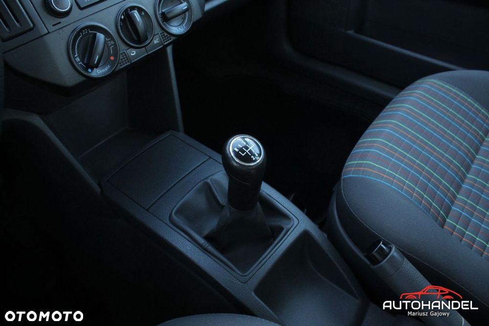 Volkswagen Polo - 13
