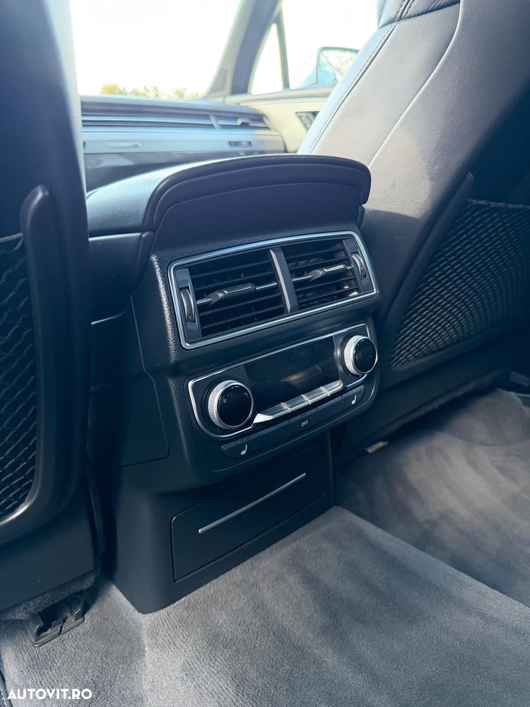 Audi SQ7 TDI quattro tiptronic - 12