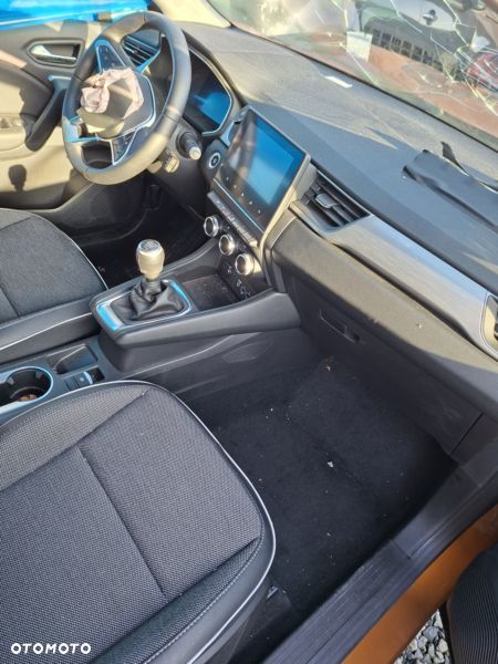 Renault Captur TCe 90 INTENS - 26