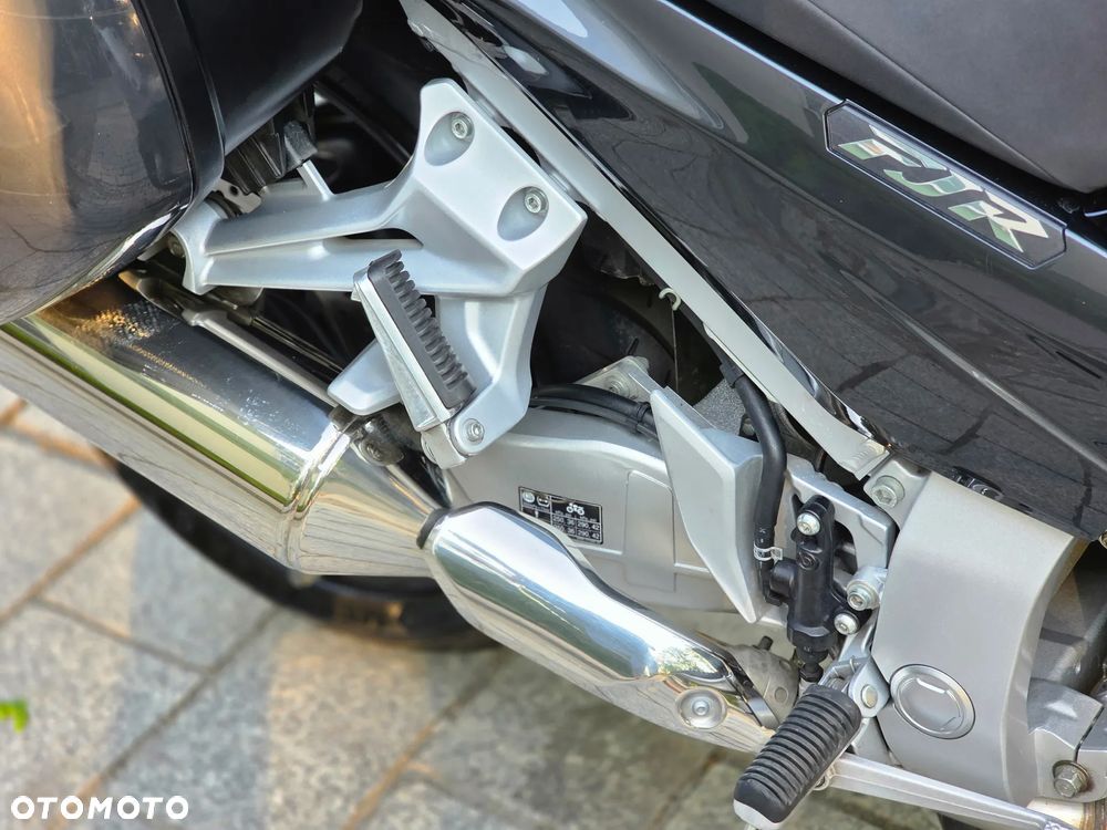 Yamaha FJR - 14