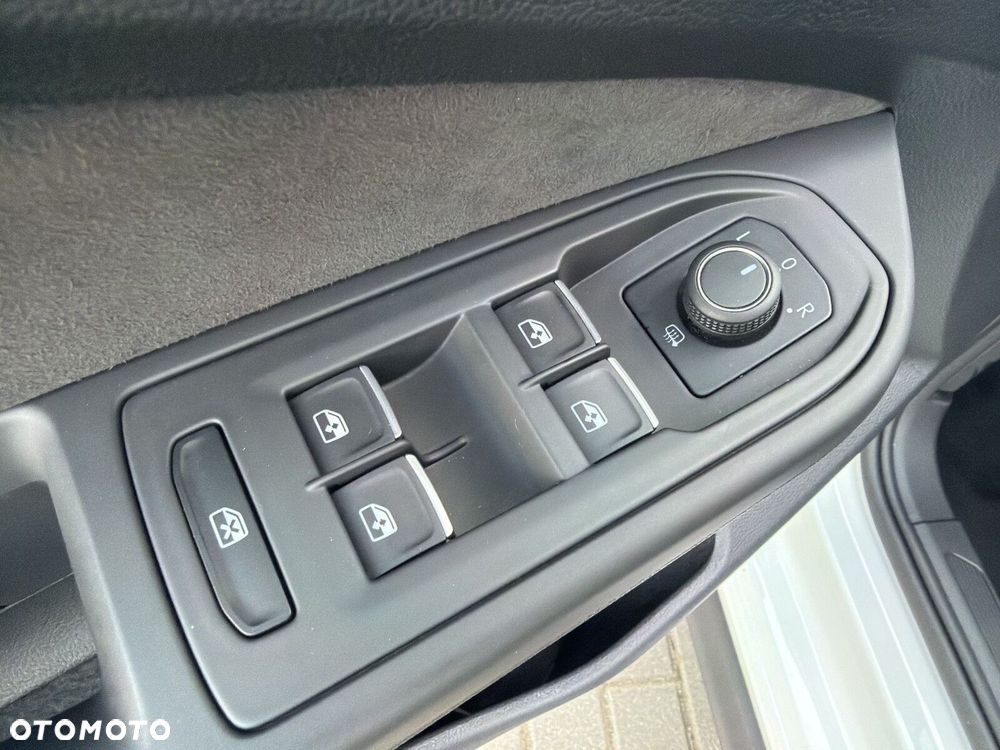 Volkswagen Golf - 12
