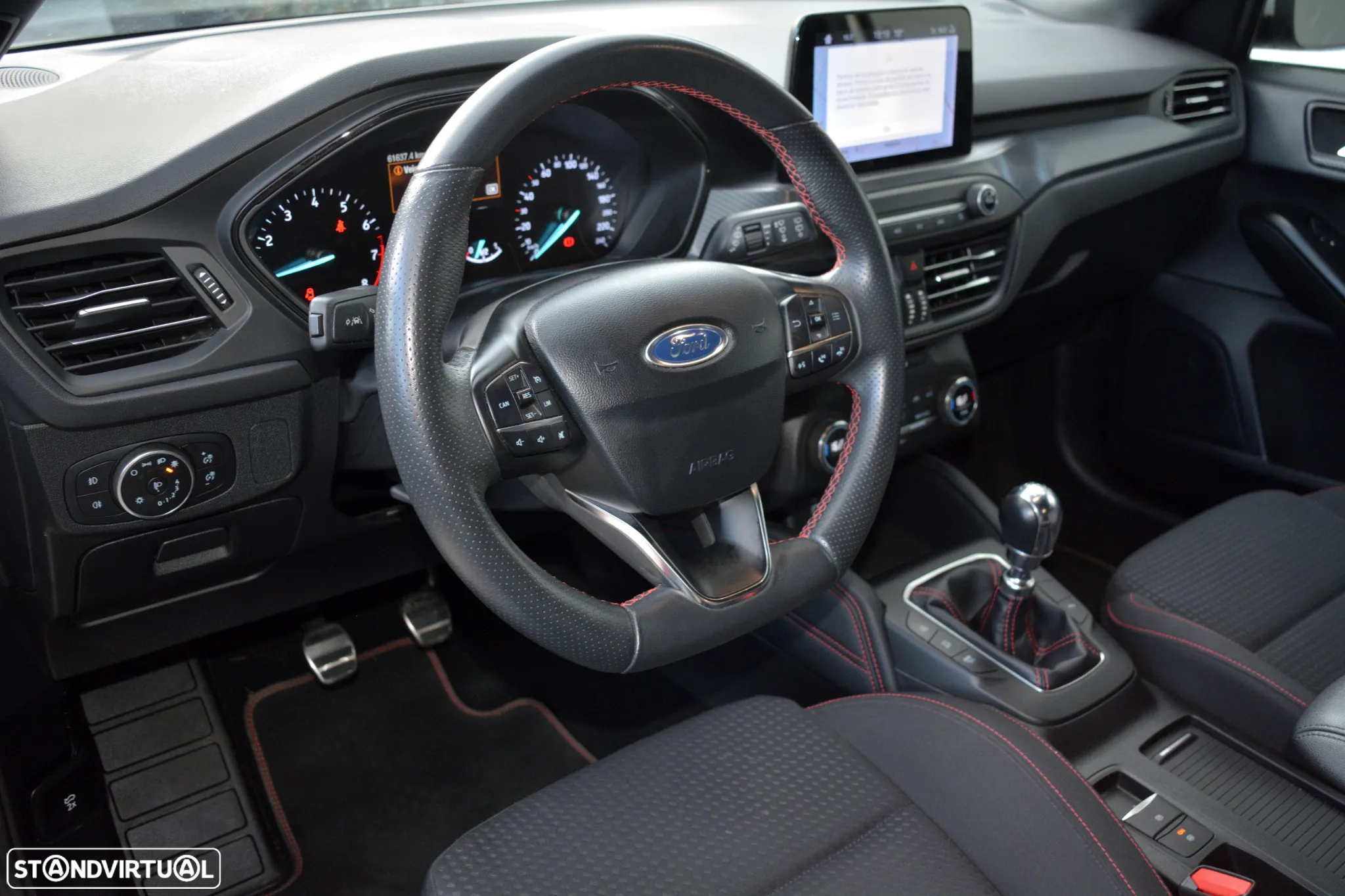 Ford Focus 1.0 EcoBoost ST-Line - 15