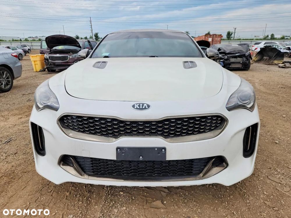 Kia Stinger 2.0 T-GDI GT Line - 5