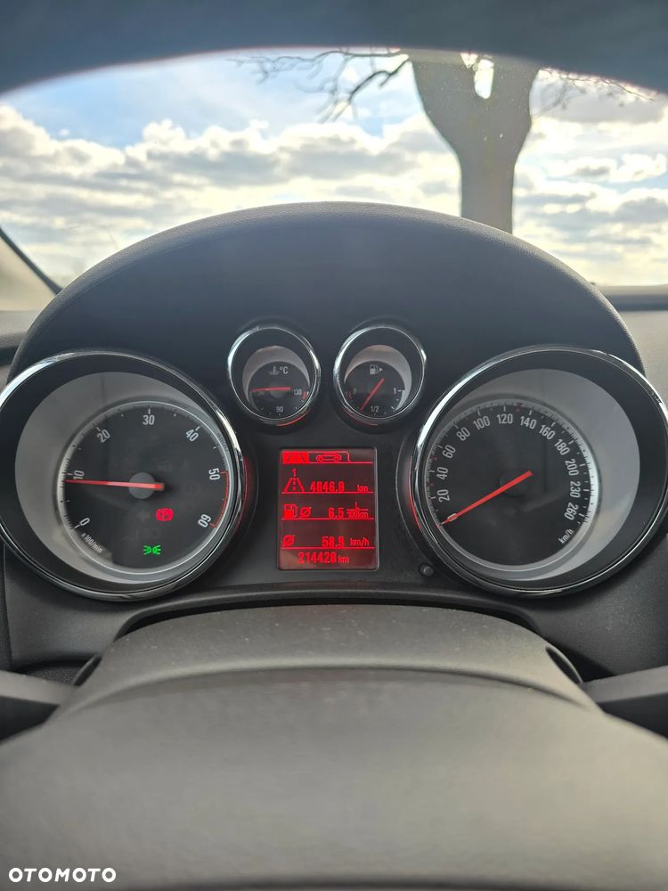 Opel Astra 2.0 CDTI Cosmo S&S - 18