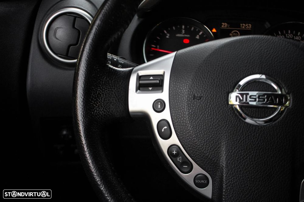 Nissan Qashqai 1.6 dCi N-Connecta - 11