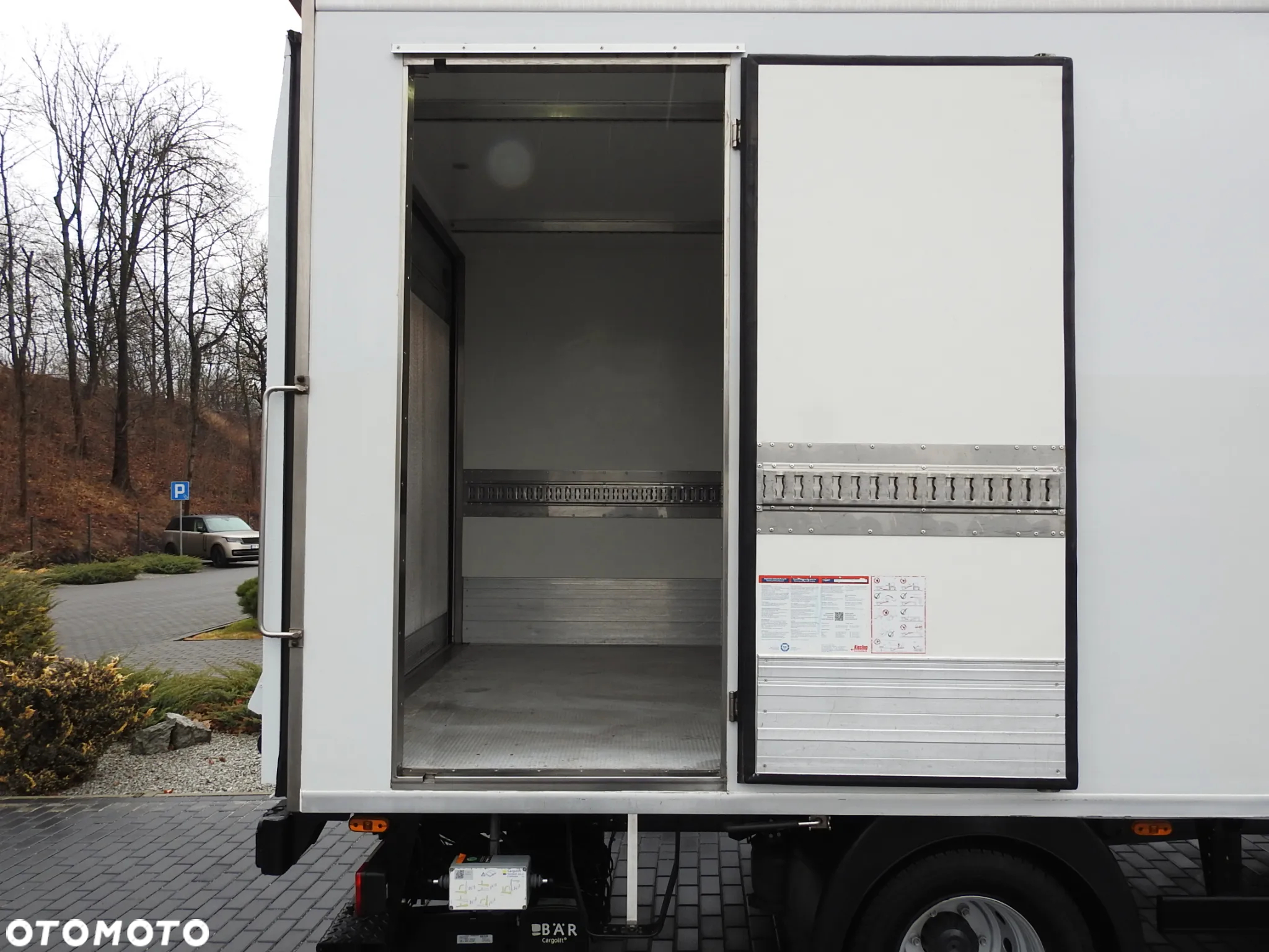 Iveco DAILY 70C17 CHŁODNIA 0*C WINDA 9 PALET ZASILANIE 230V TEMPOMAT KLIMATYZACJA PNEUMATYKA AUTOMAT HI-MATIC BLIŹNIACZE KOŁA 170KM [ 105235 ] - 28
