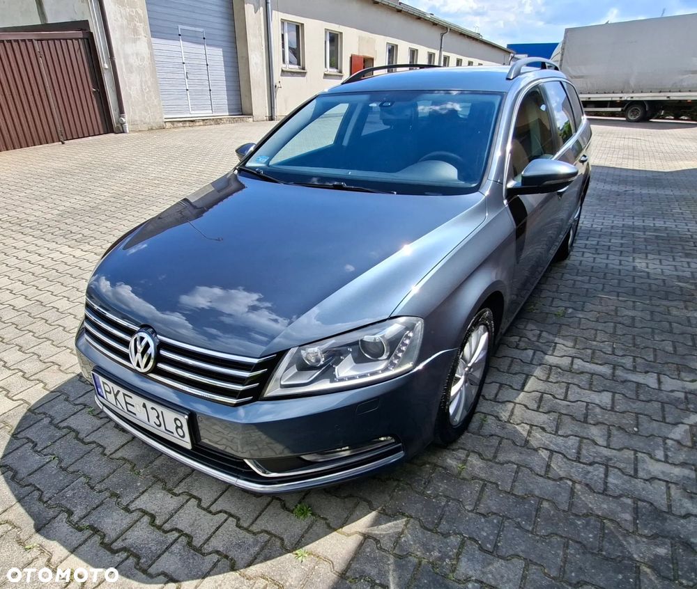 Volkswagen Passat 2.0 TDI Comfortline DSG - 12