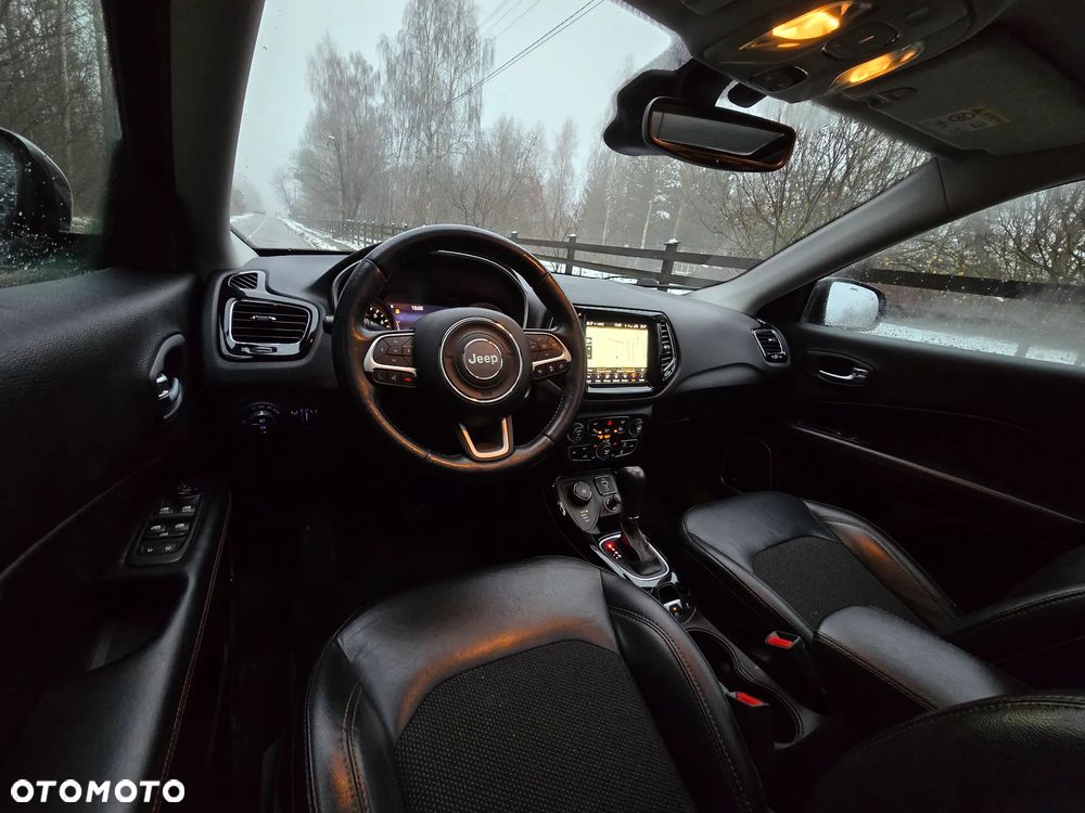 Jeep Compass 1.4 TMair Limited 4WD S&S - 31