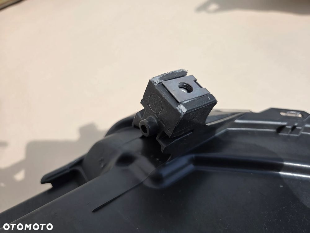 Lampy lampa przednia lewa prawa Peugeot 2008 I   9815405780   9815403080 - 22