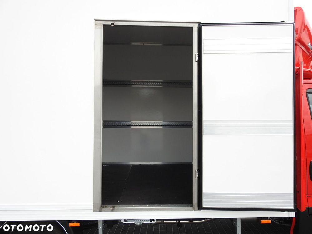 Iveco DAILY 35S18 NOWY KONTENER 10 PALET TEMPOMAT NAWIGACJA KLIMATYZACJA LEDY 180KM - 24