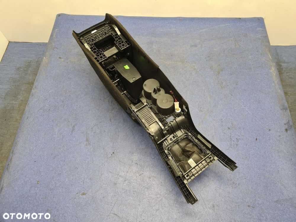 SKODA OCTAVIA II LIFT PODŁOKIETNIK - 11