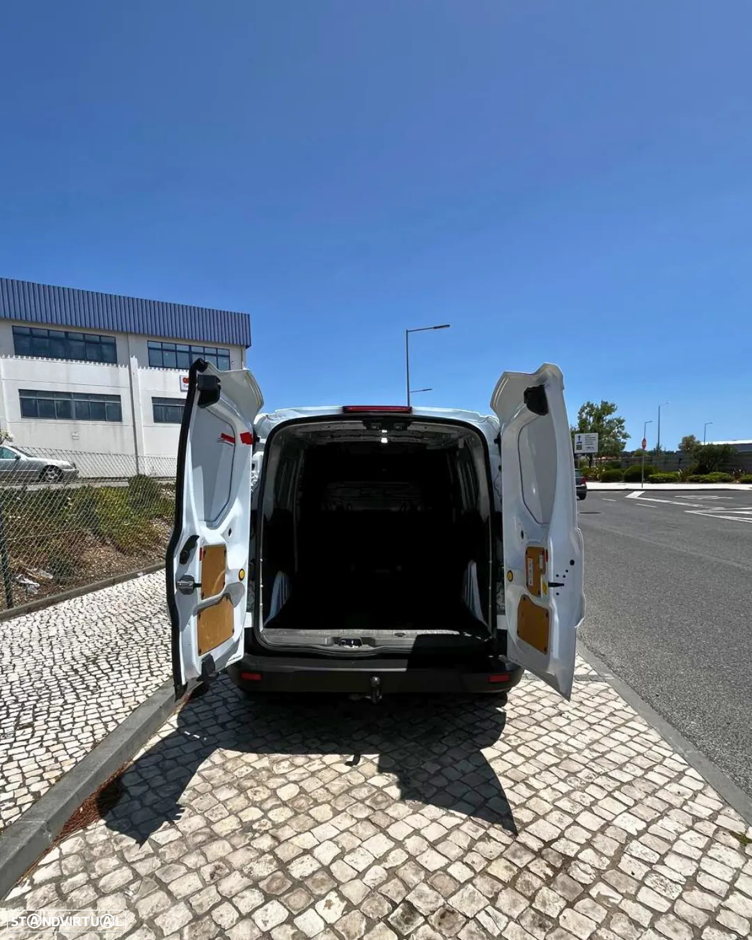 Ford TRANSIT CONNECT 1.5 EcoBlue L2 Trend - 26
