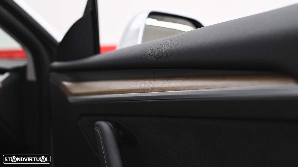 Tesla Model 3 Long Range Tração Integral Premium - 37