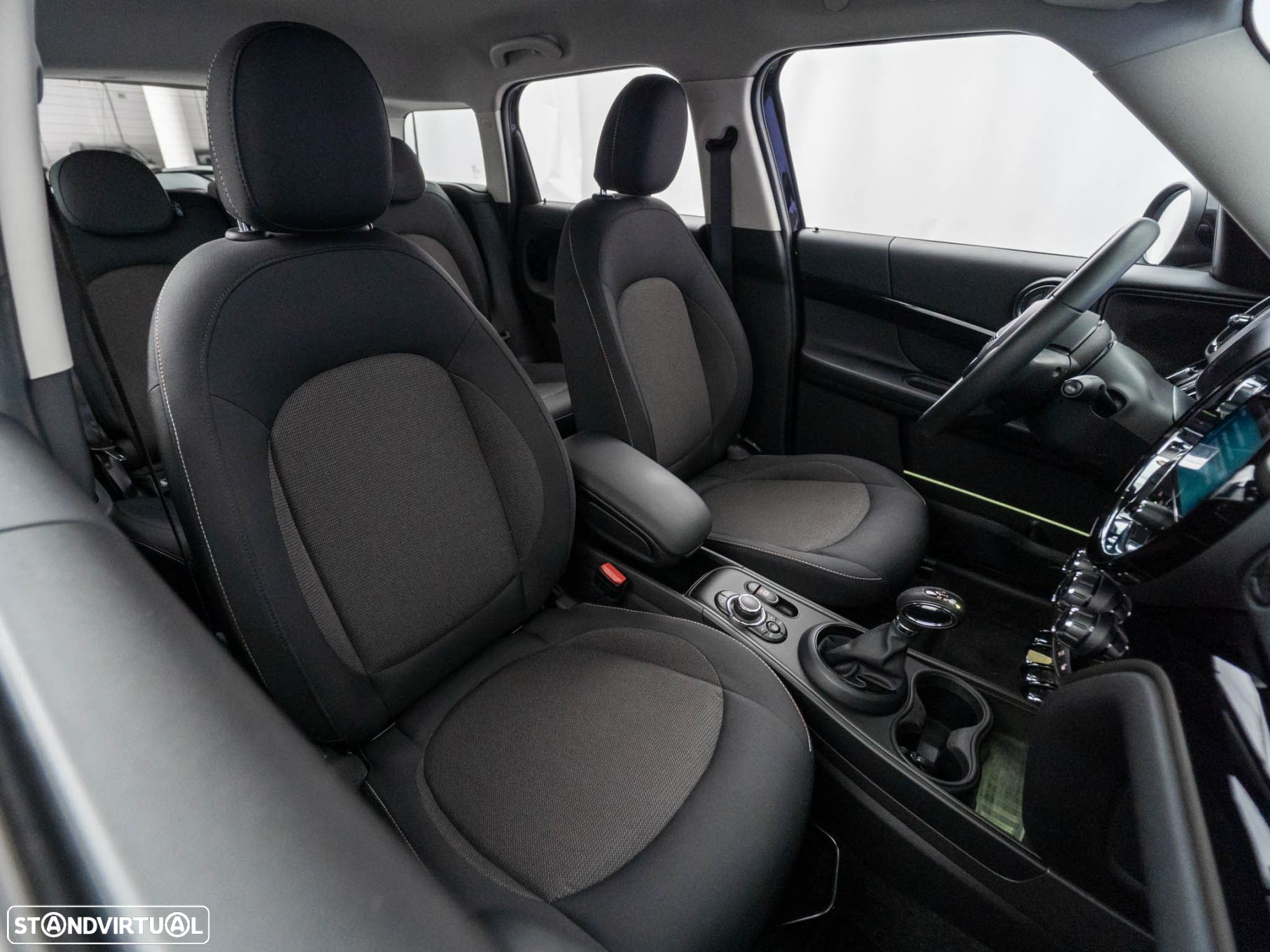 MINI Countryman Cooper SE Premium Essential Auto - 37