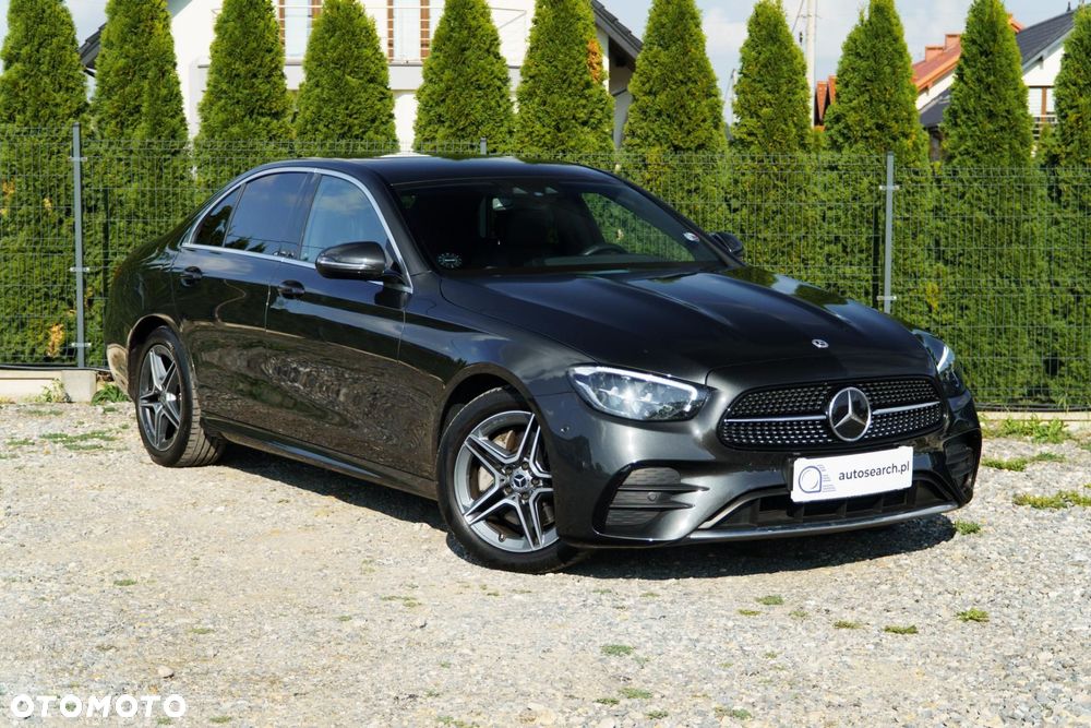 Mercedes-Benz E-Class 2022 photo 3