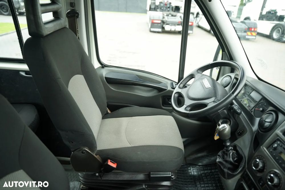 Iveco DAILY 35-130 / BASCULANTĂ CU BENĂ DIN OȚEL (DESCĂRCARE SPATE) / CABINĂ DUBLĂ - 7 LOCURI / ROȚI SPATE DUBLE / MANUALĂ / IMPORT / - 26