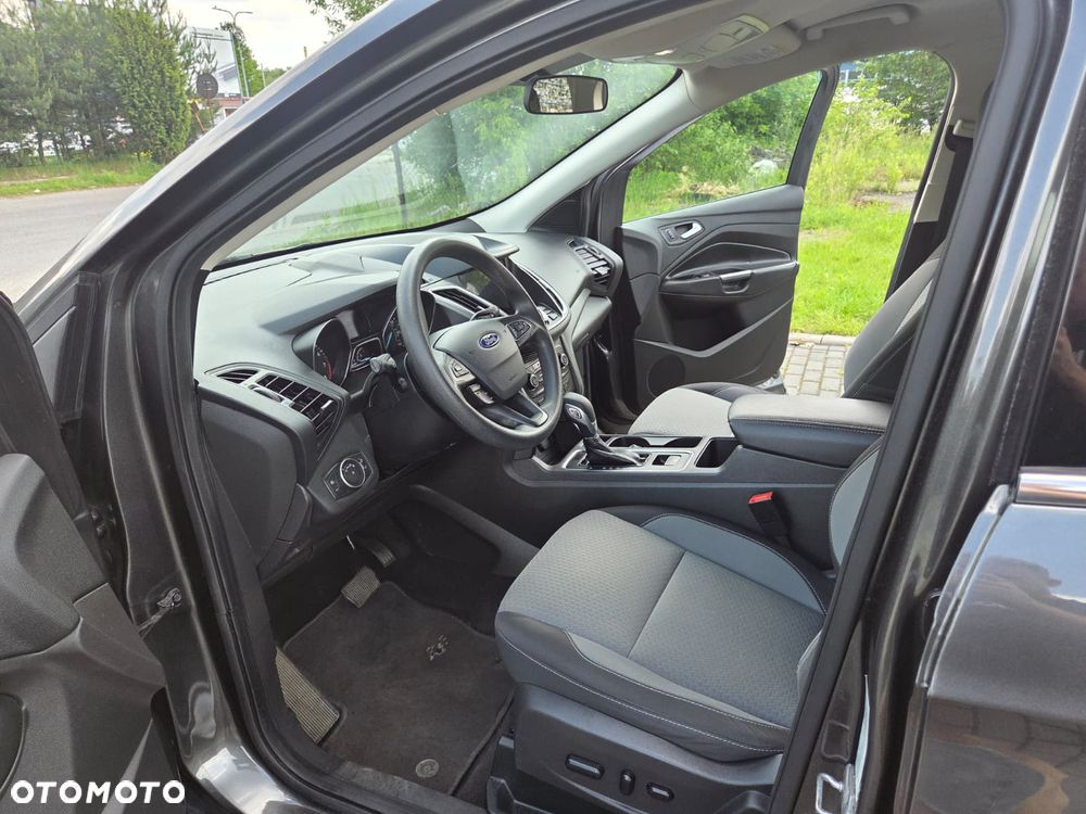 Ford Kuga - 21