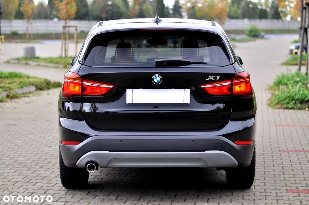 BMW X1 sDrive18d Business Edition - 6