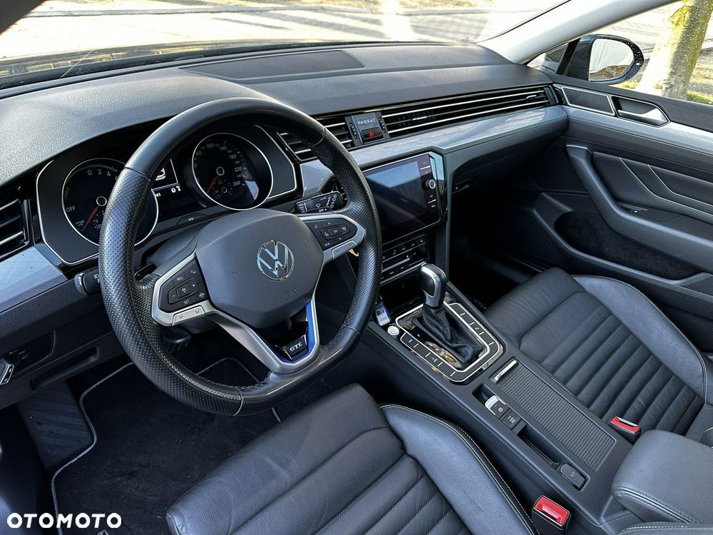 Volkswagen Passat - 7