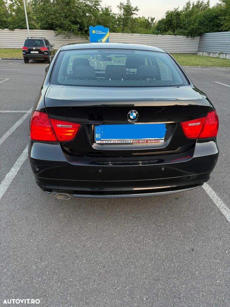 BMW Seria 3 320d xDrive DPF Aut. - 2