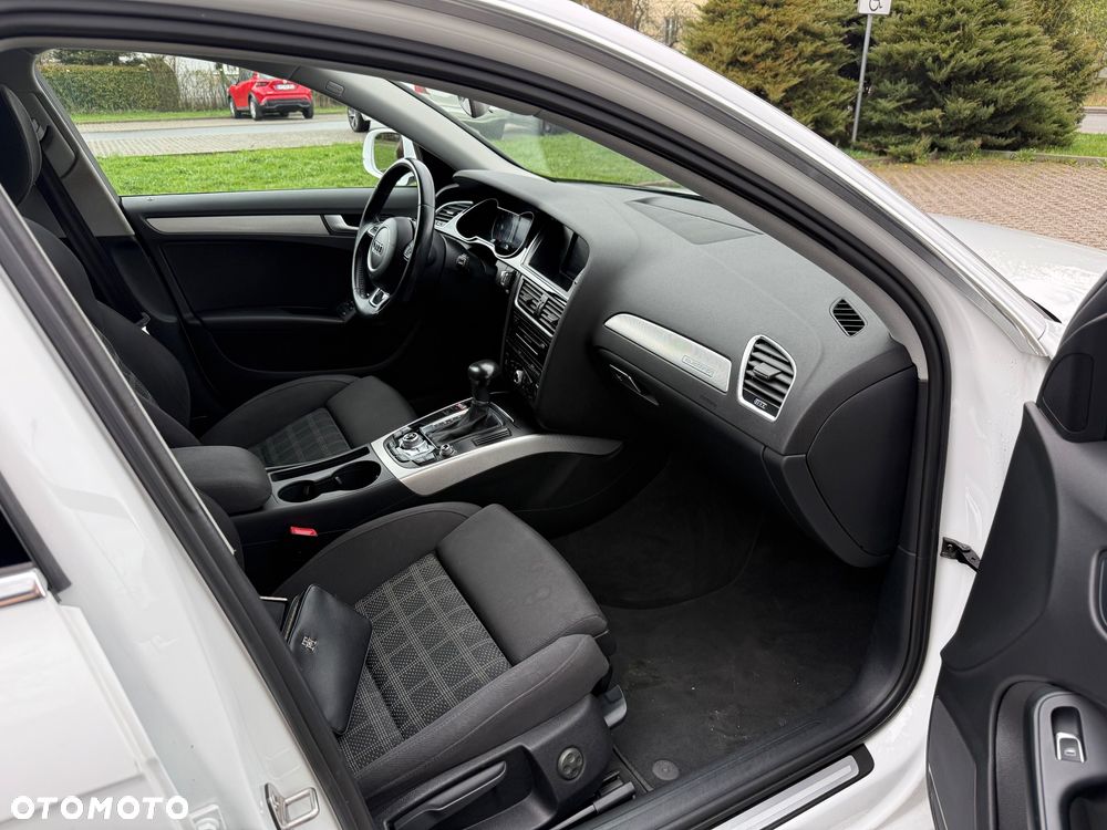 Audi A4 Avant 2.0 TDI DPF clean diesel quattro S tronic S line Sportpaket - 12