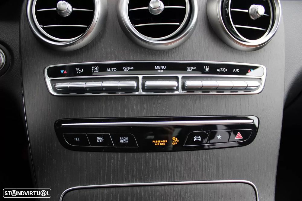 Mercedes-Benz GLC 300 e 4Matic - 30